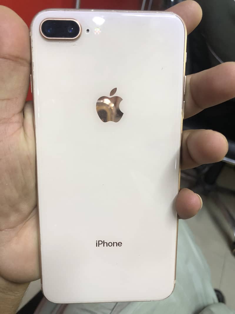 Apple iPhone 8 Plus 2