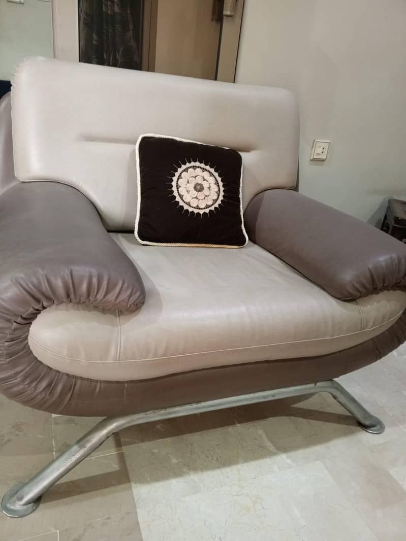 SOFA set 7 Seater 4