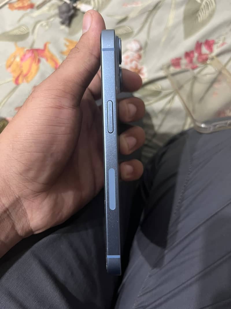 Apple iPhone 14 5
