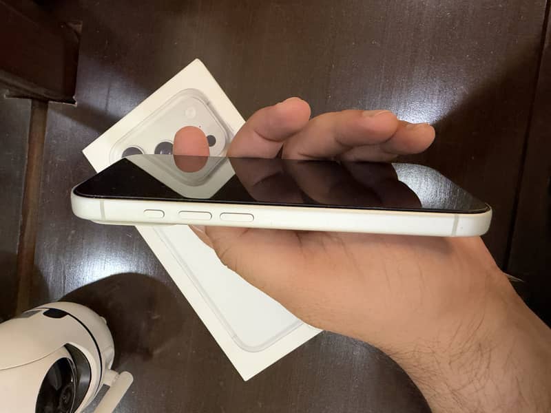 Apple iPhone 17 Pro 4