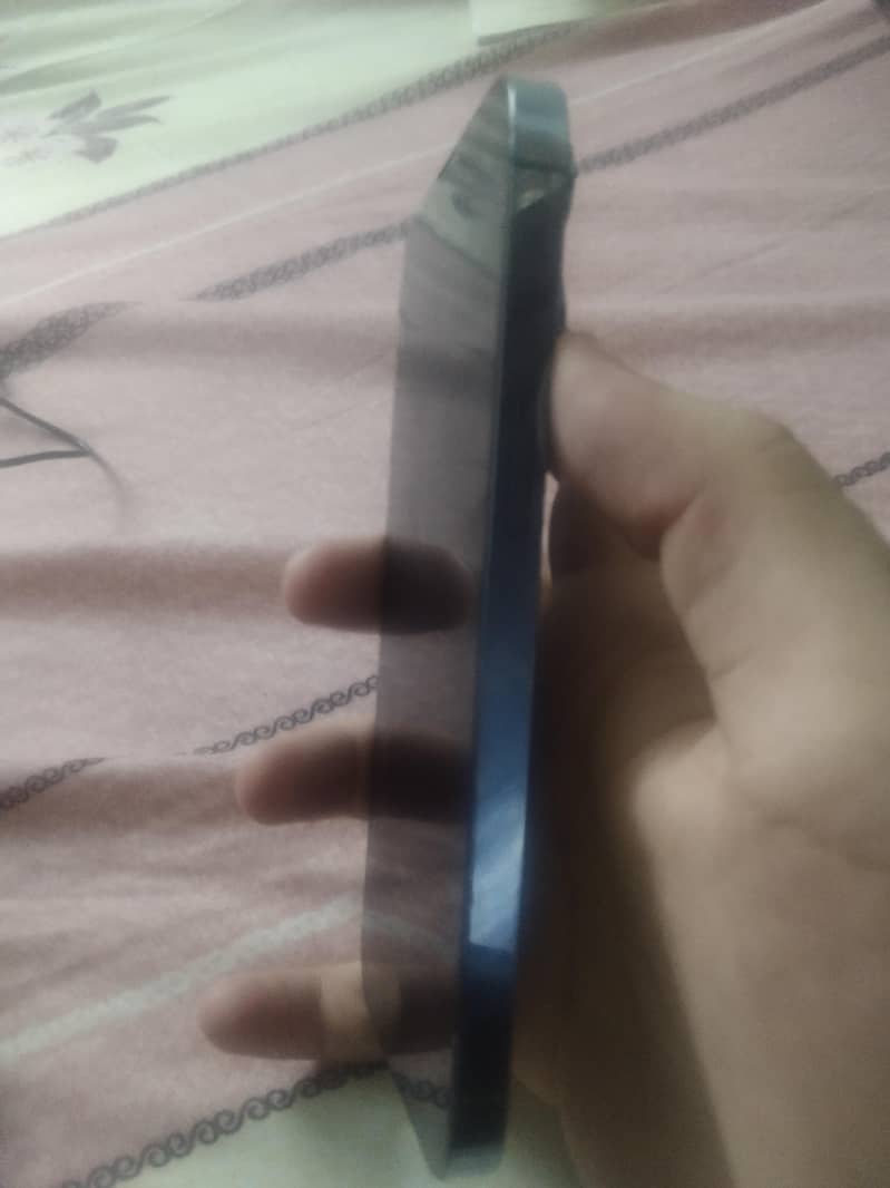 Apple iPhone 13 Pro 1