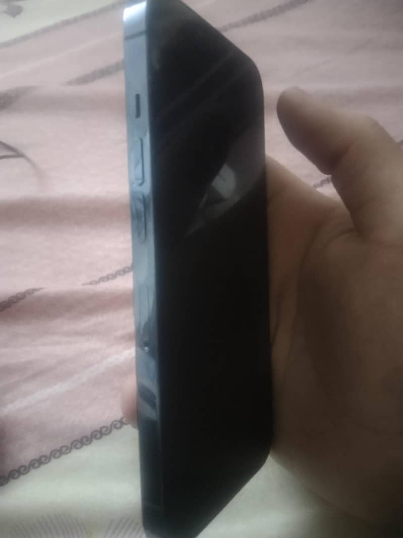 Apple iPhone 13 Pro 2