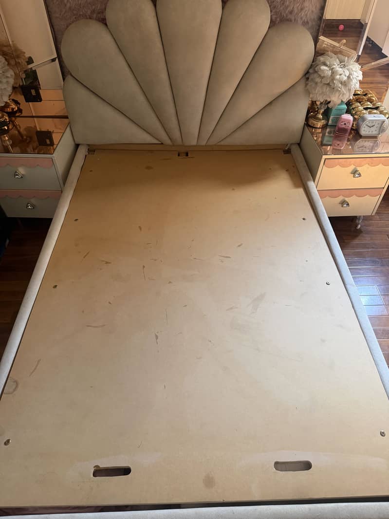 Single bed 3