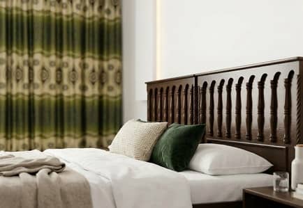 Classic Solid Wooden Bed (Convertible: Double / 2 Single Beds)