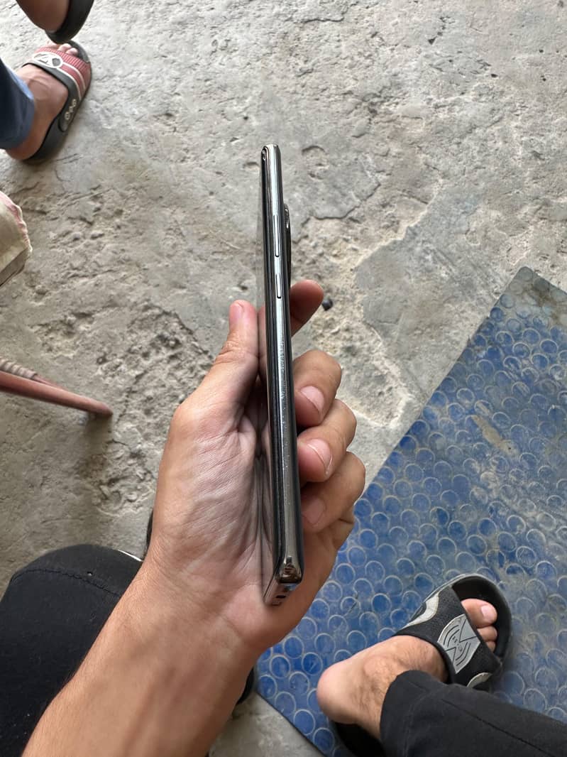 Infinix Zero 40 4
