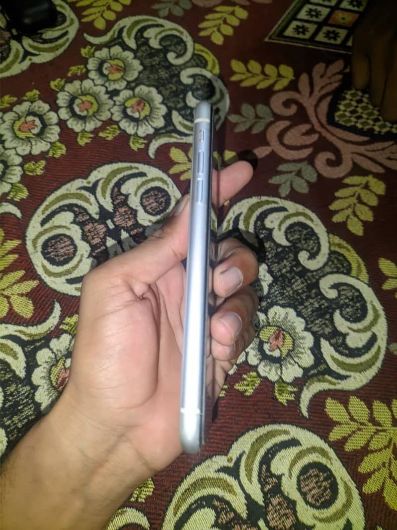 Apple iPhone XR 2