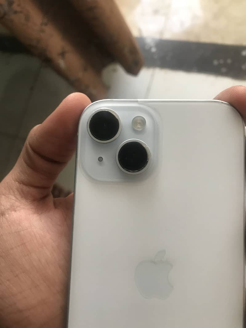 Apple iPhone 15 3