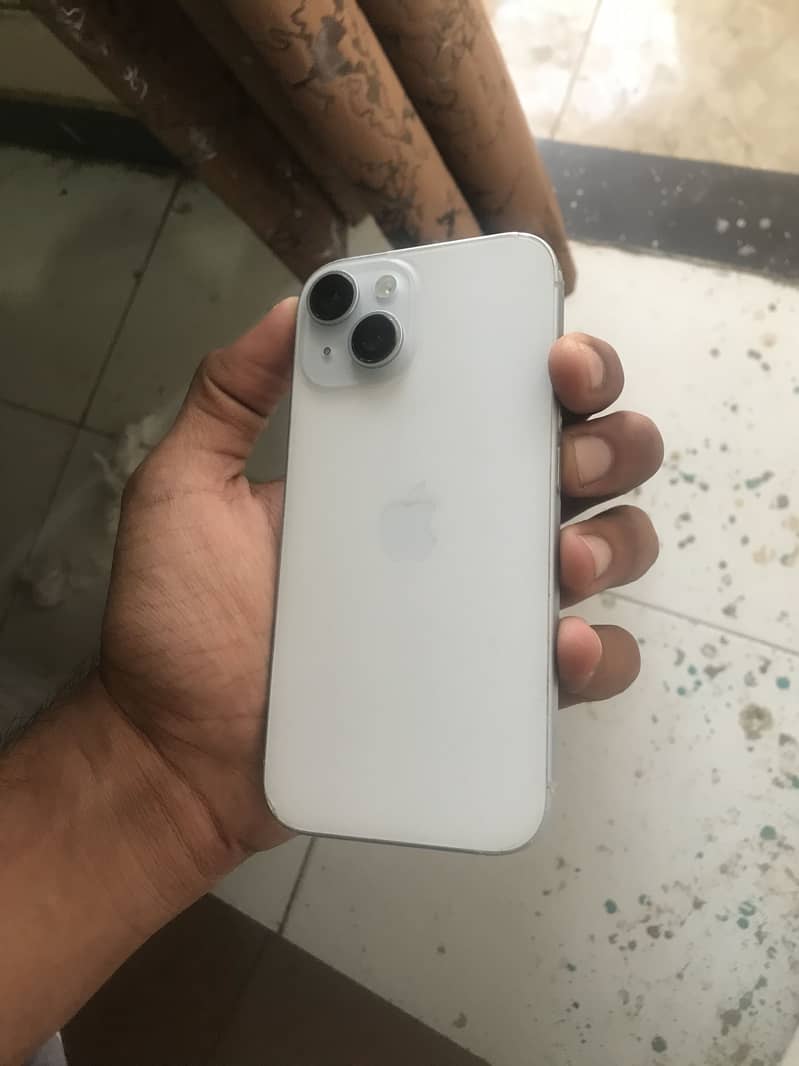 Apple iPhone 15 5