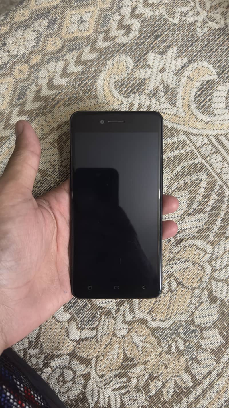 OPPO A37 1