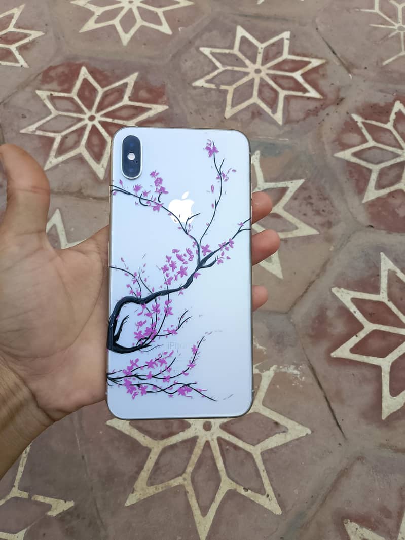 Apple iPhone XS Max 2