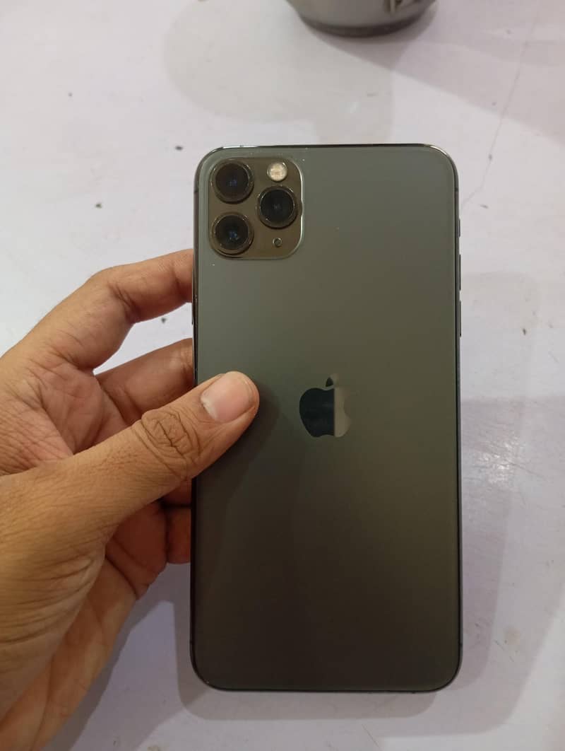 Apple iPhone 11 Pro Max 5