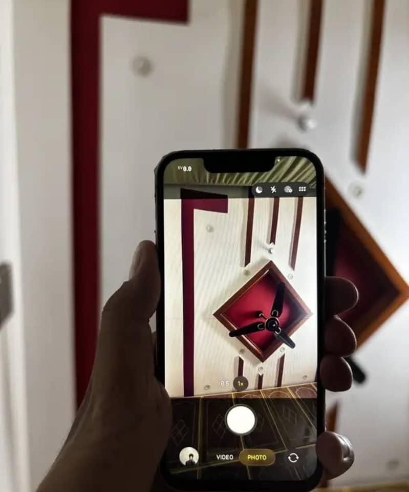 Apple iPhone 13 mini 4