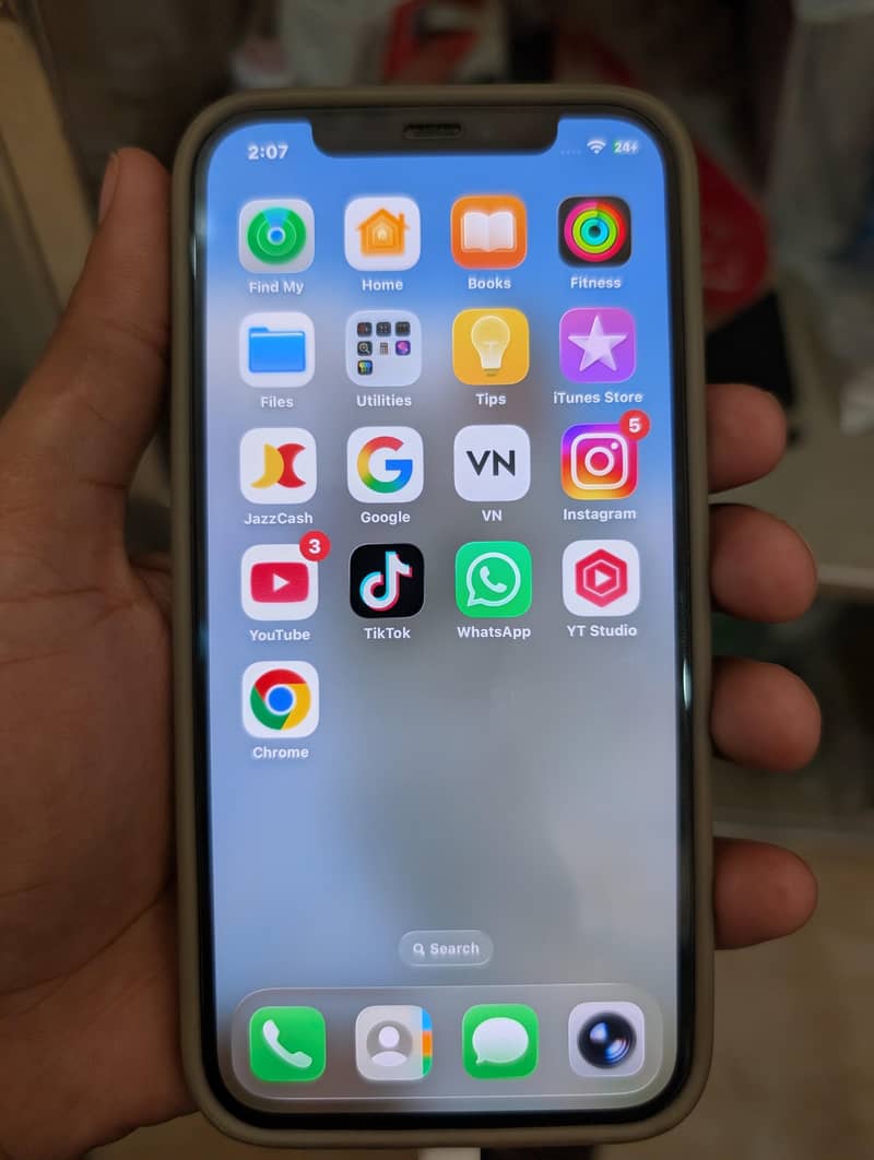 Apple iPhone 12 5