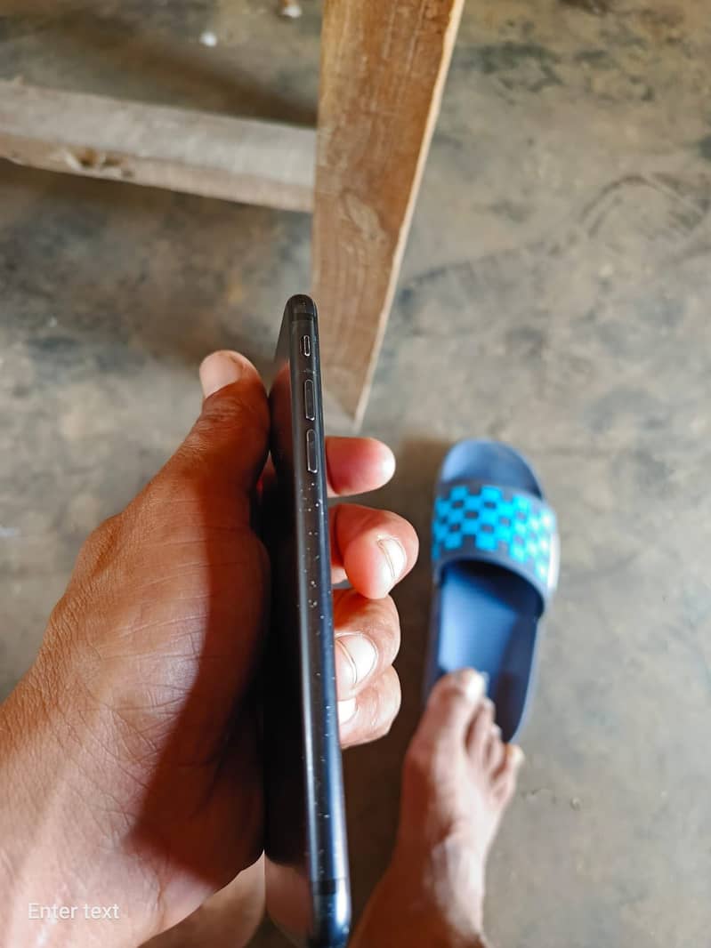 Apple iPhone 7 4