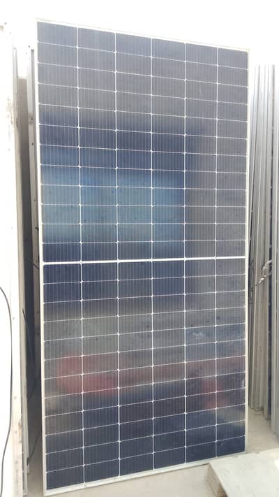 High Quality Solar Panel 545/540w Panel Used Panel Excellent Condition
