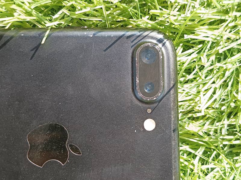 Apple iPhone 7 Plus 4