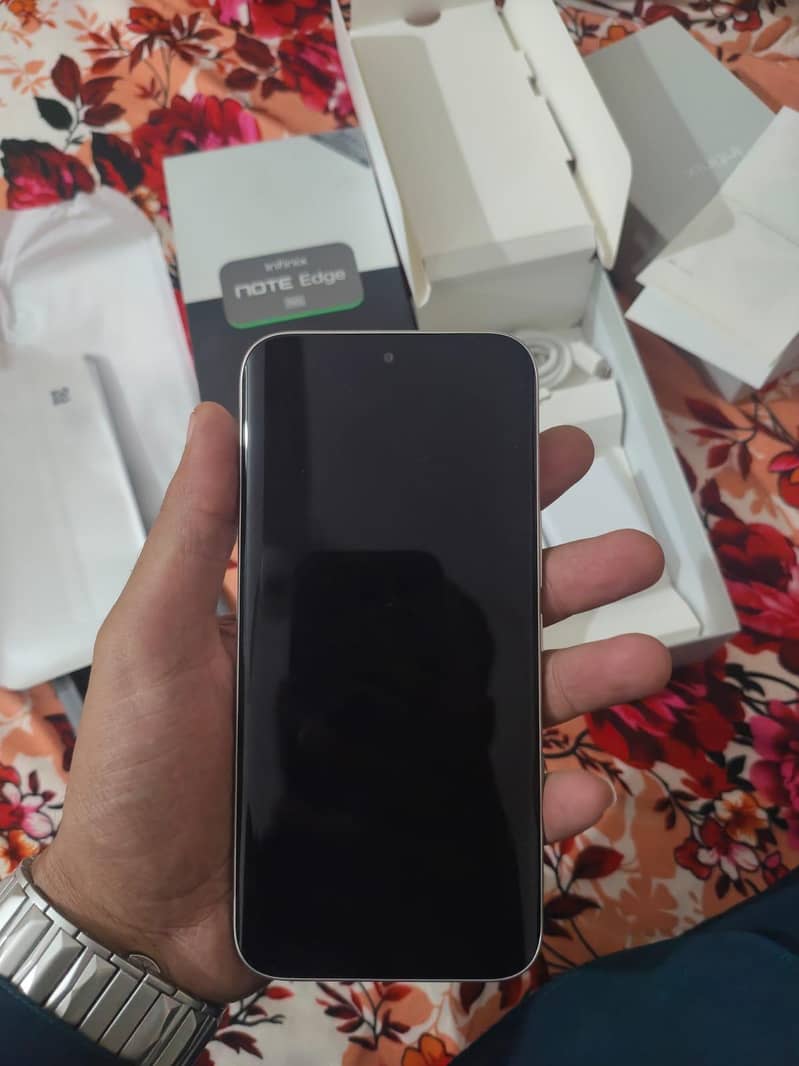 Infinix Note Edge 5G 3