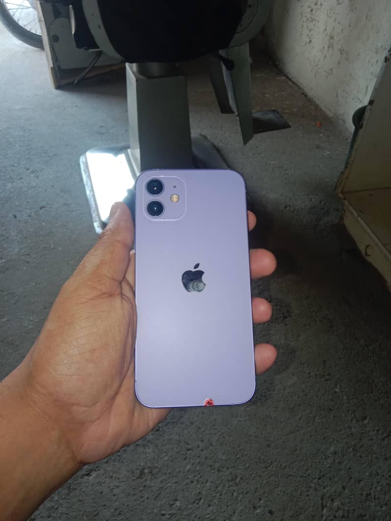 Apple iPhone 12 0
