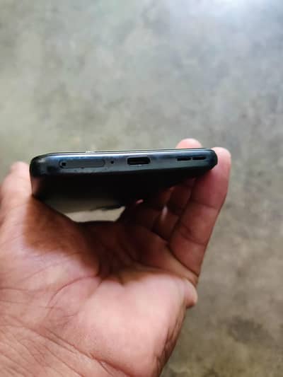 One Plus 9R 8/128 pta exchange bhe ho jya ga