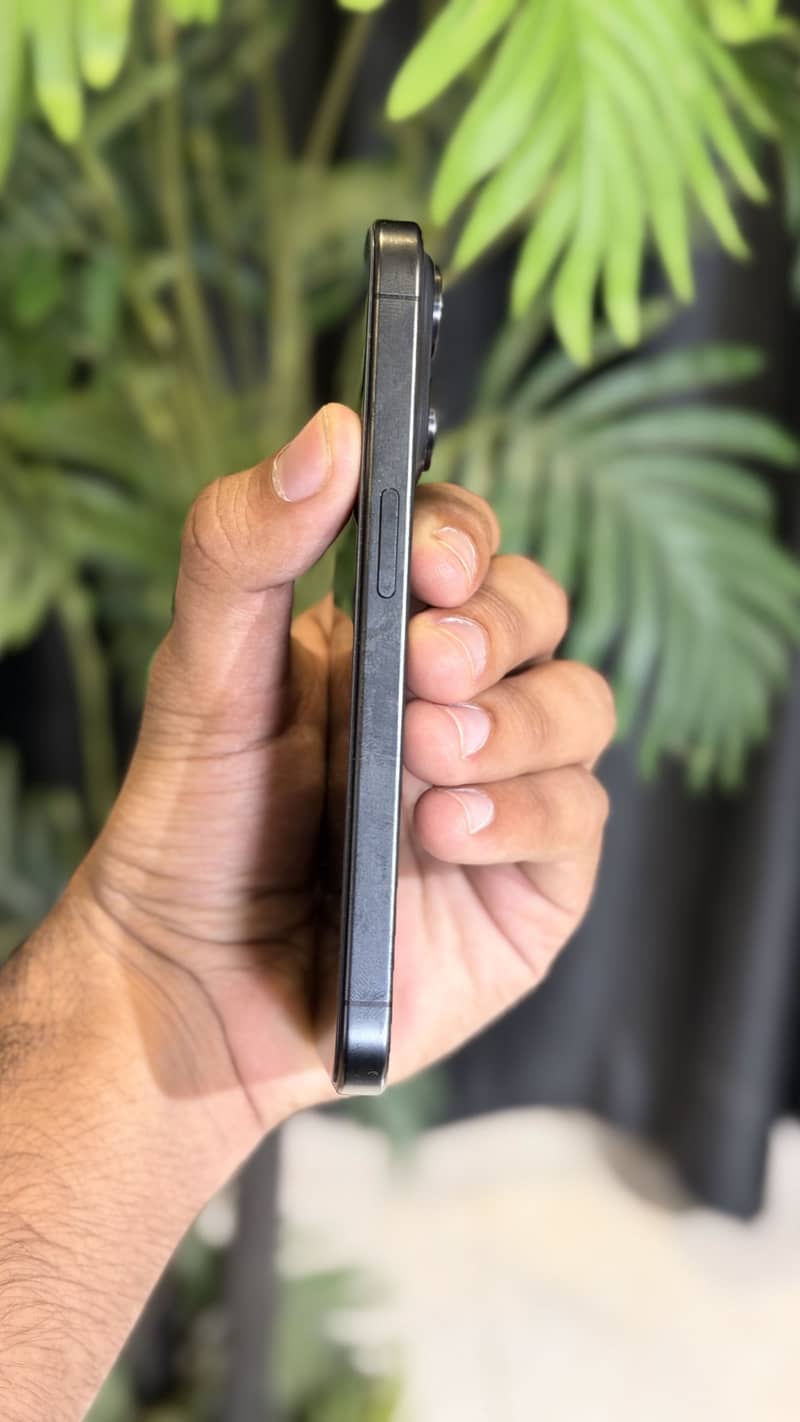 Apple iPhone 15 Pro 5
