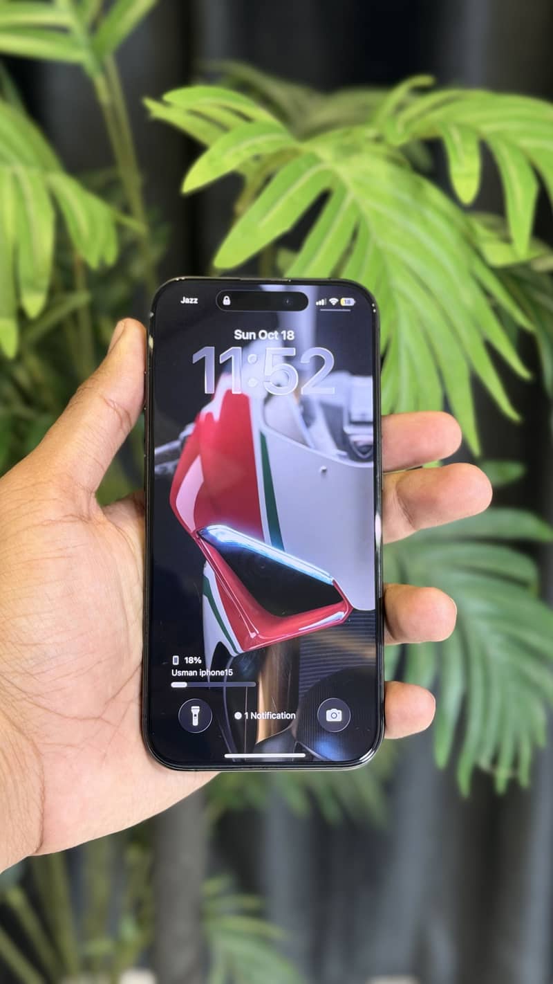 Apple iPhone 15 Pro 6
