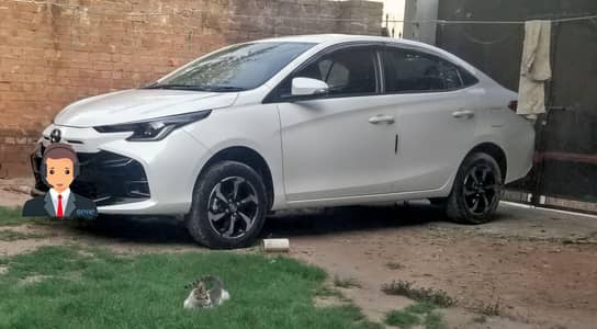 toyota yaris gli cvt 1.3 new shape 2025 model with driver for rent