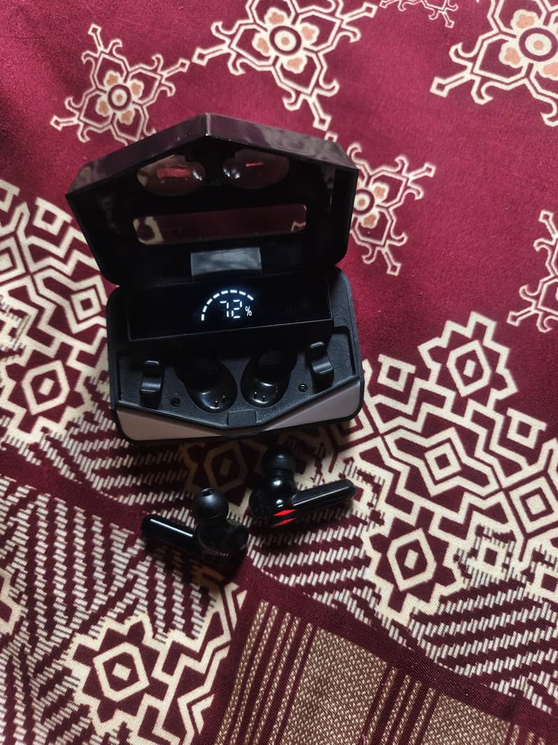 EarBuds Bluetooth 1
