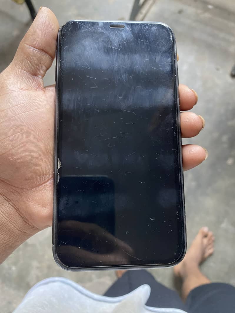 Apple iPhone 11 0