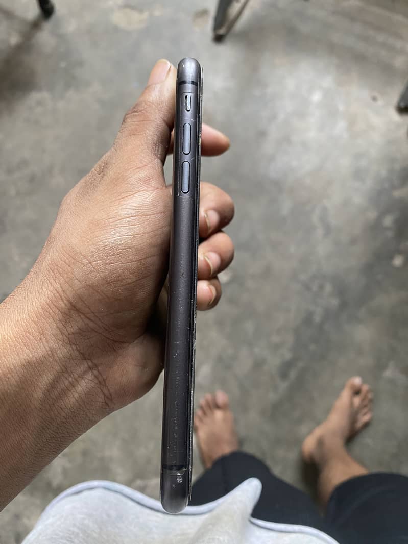 Apple iPhone 11 1