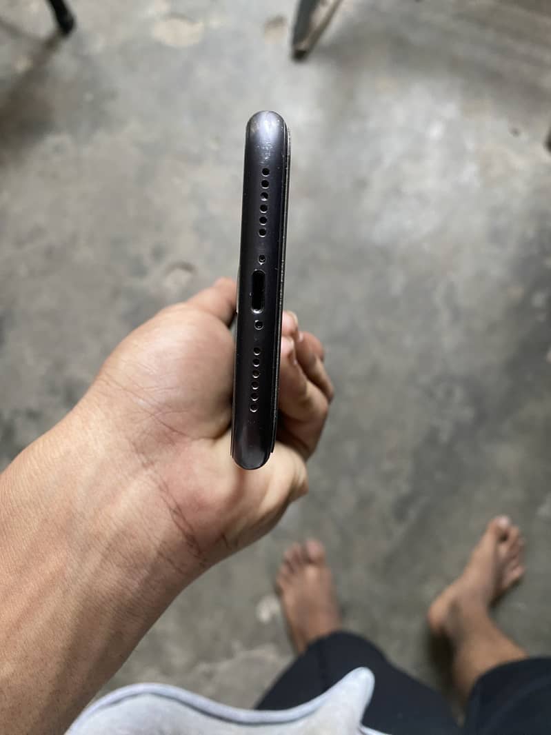 Apple iPhone 11 2
