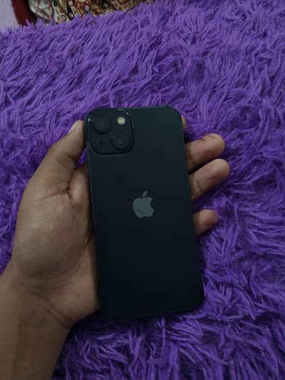 Apple iPhone 13