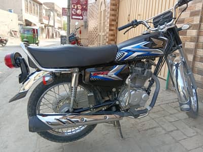 10/10 Condition Honda 125 Total Genuine 2025 Model