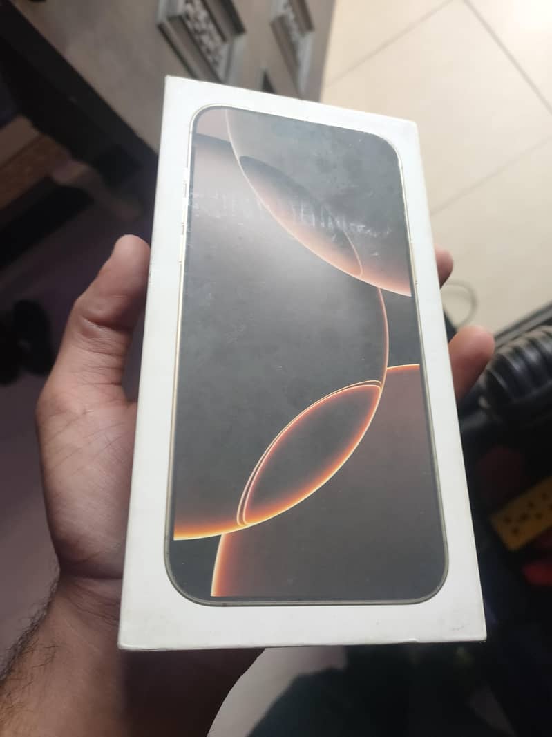 Apple iPhone 16 Pro Max 5