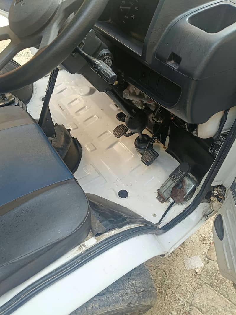 Suzuki Bolan 8