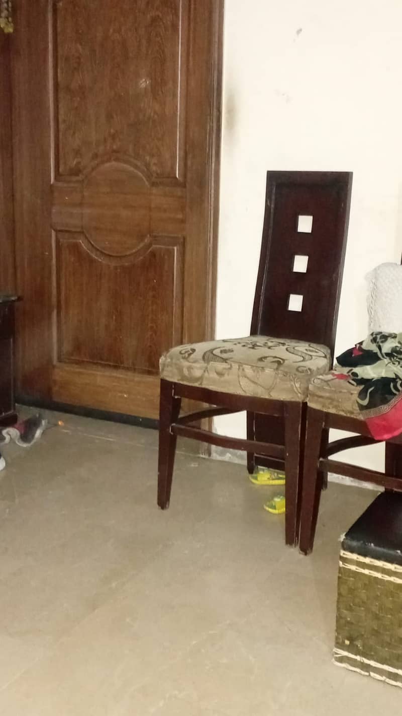 Used dinning table 3