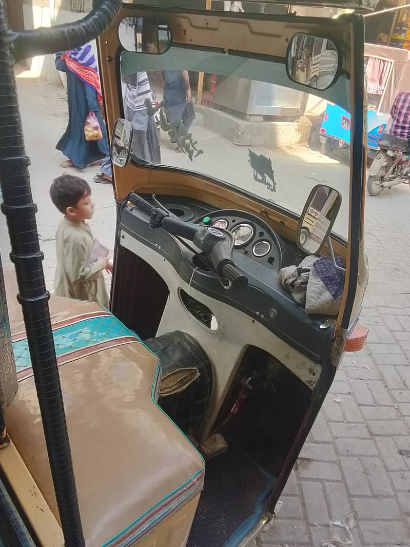 آٹو رکشہ انجن چّھس اوکے 3