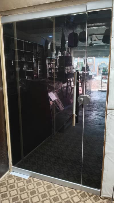 Office Transparent Glass Door 12mm size 7*4 feet
