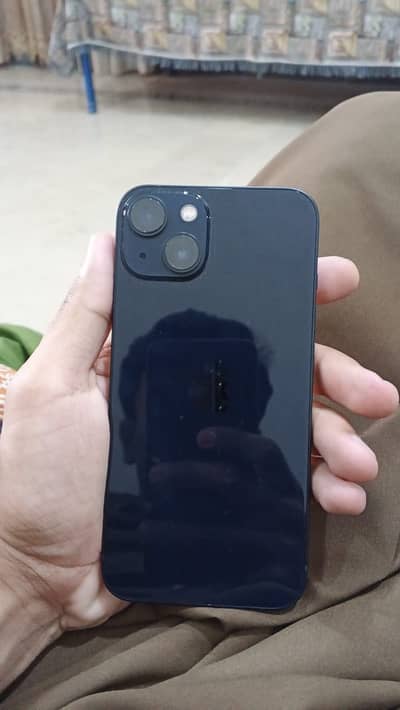 Apple iPhone 13