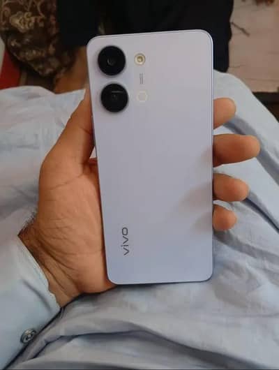 vivo y05 4+64 complete box 2 month use only brand new