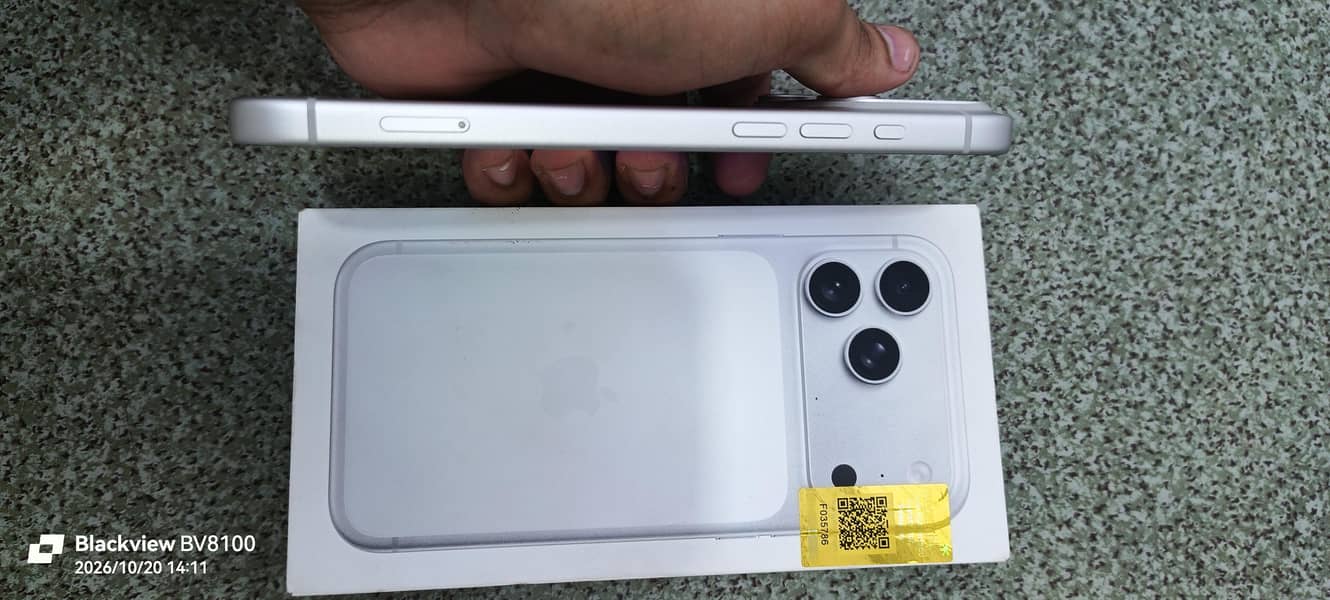 iPhone 17 pro max 6