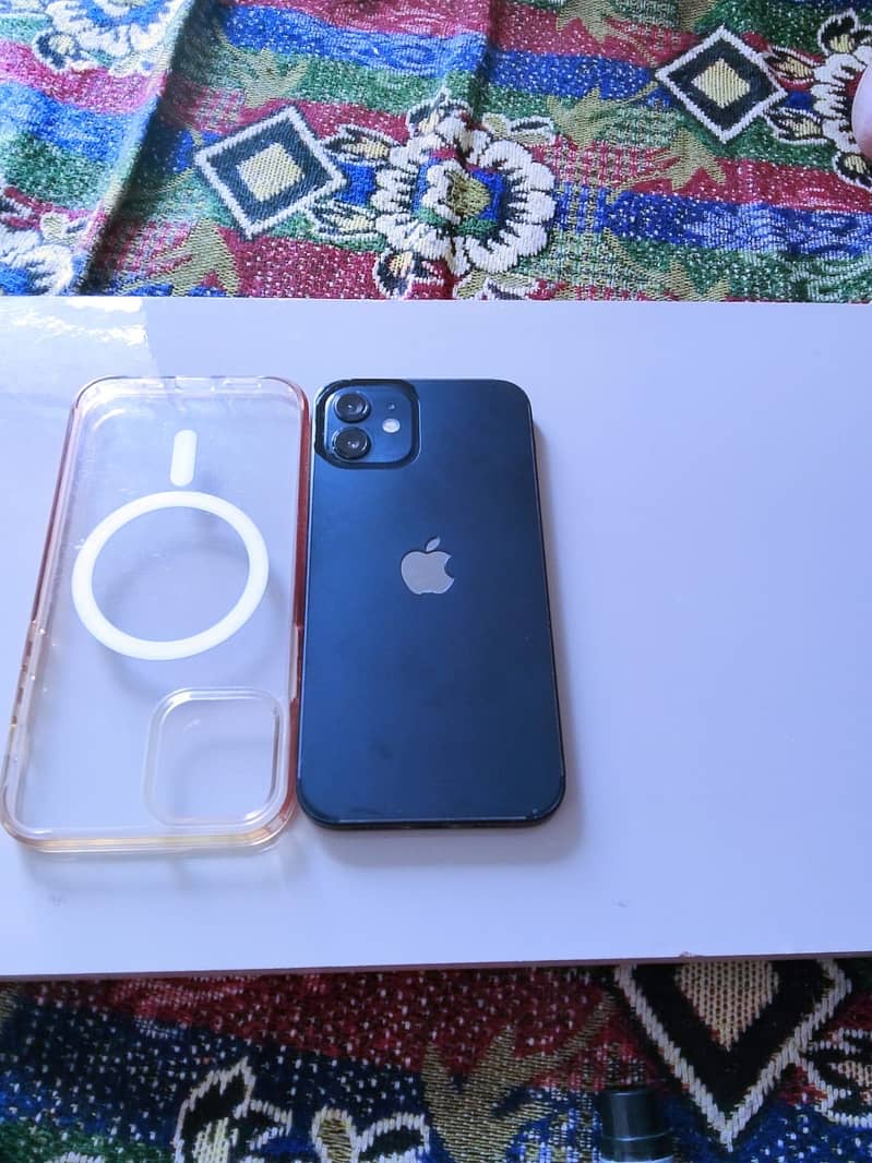 Apple iPhone 12 3