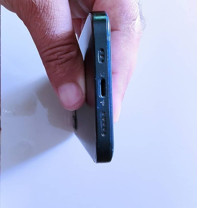 Apple iPhone 12 6