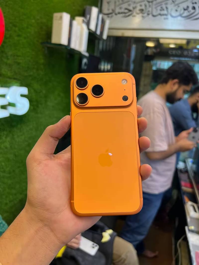 Apple iPhone 17 Pro Max 2