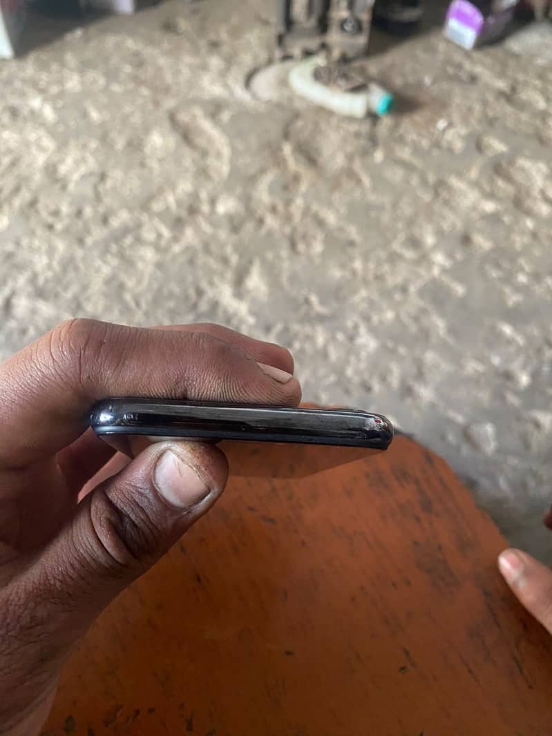 Apple iPhone X 6