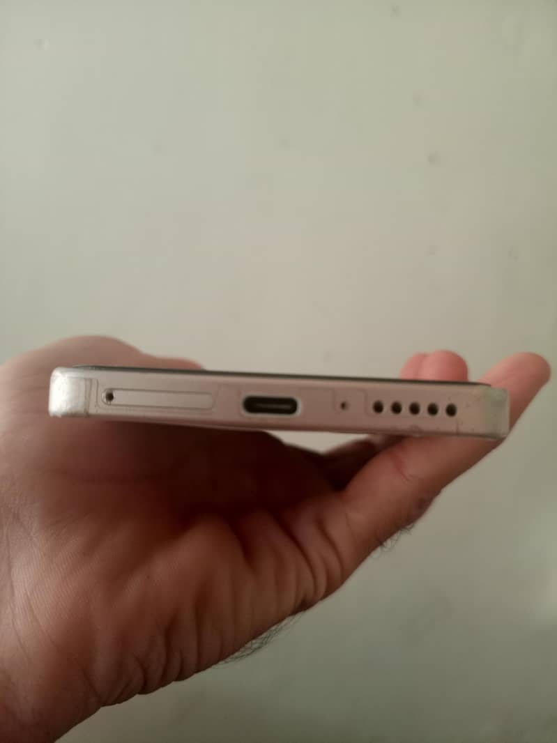 Redmi note 13 8/128 7