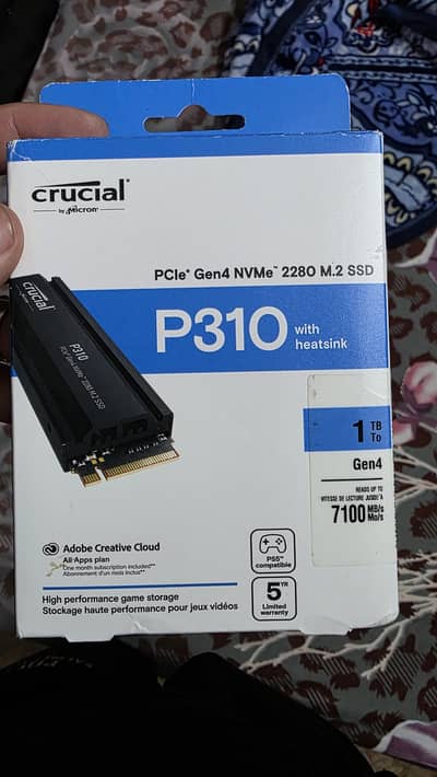 Crucial p310 gen 4 1tb NVME with heating and box