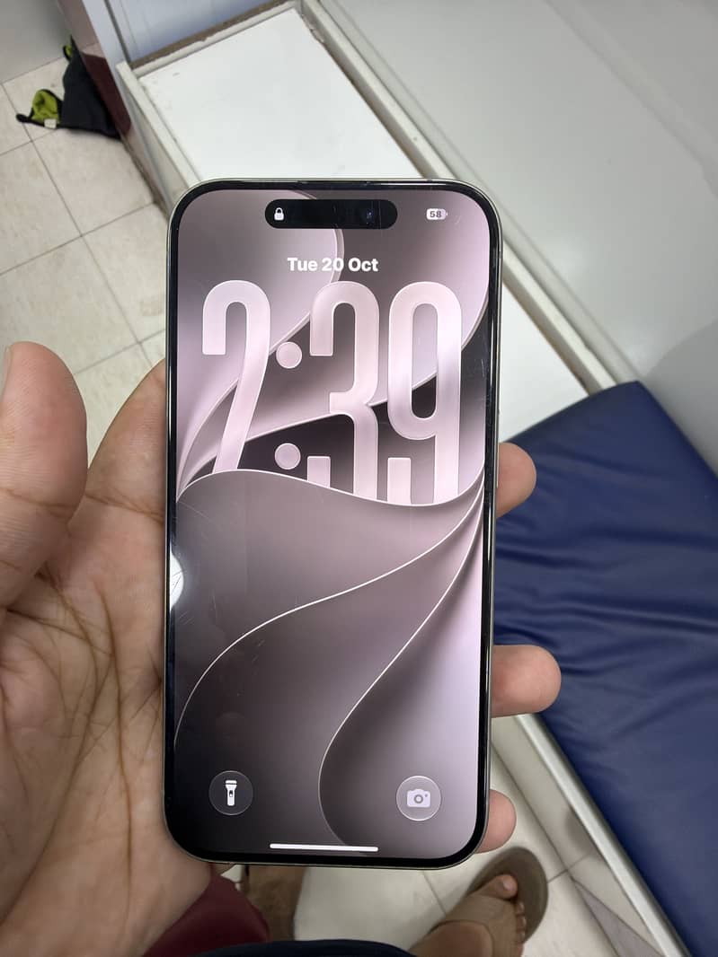 Apple iPhone 15 Pro 0