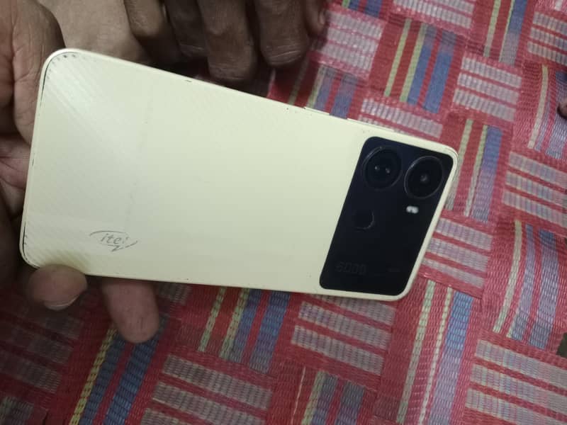 Itel P40 4