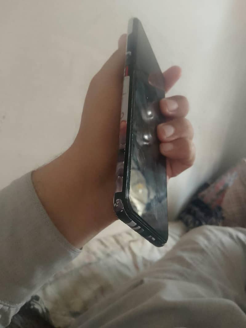 Tecno Pova 3
