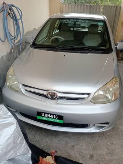 Toyota Platz 2002